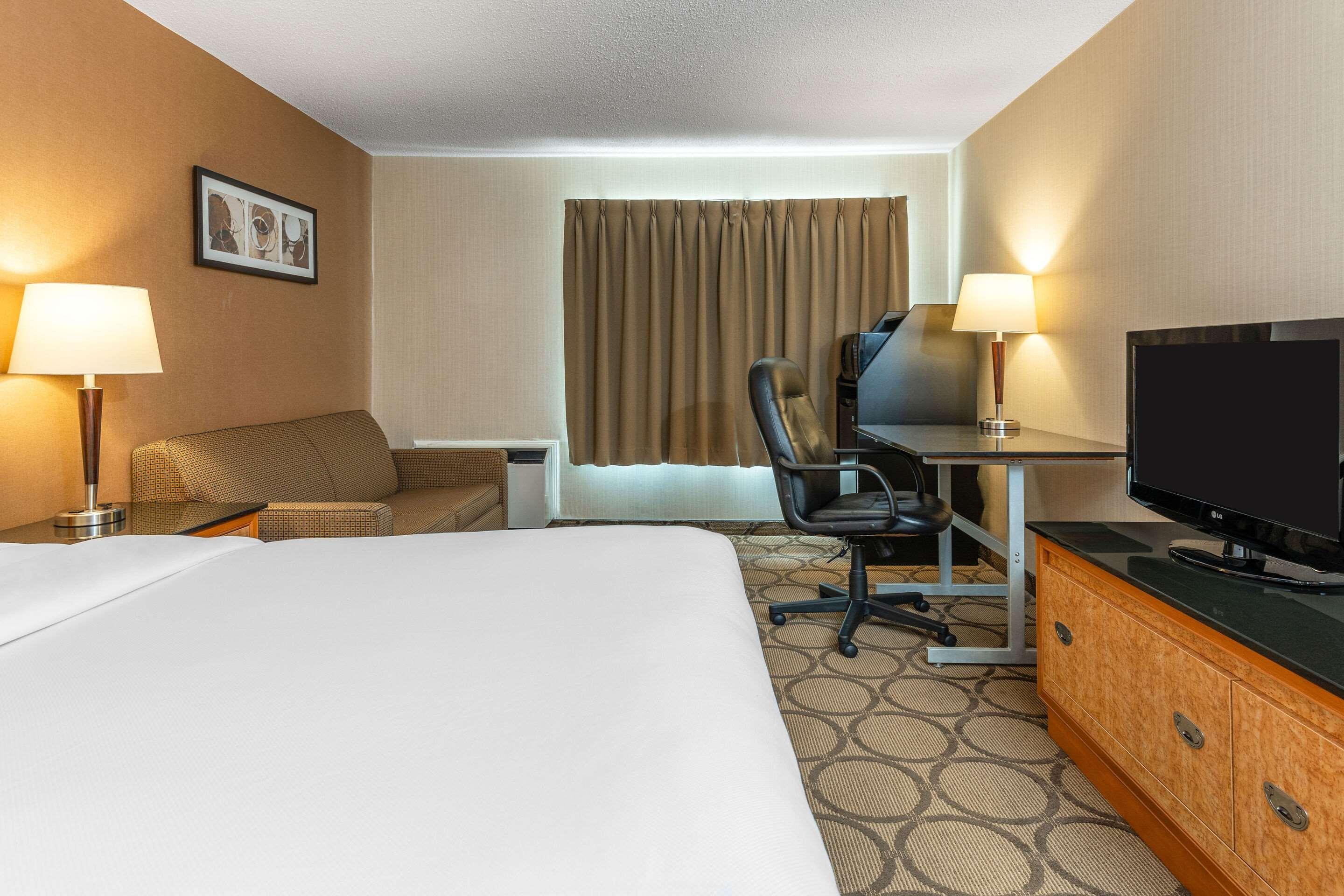 Comfort Inn Simcoe Bagian luar foto