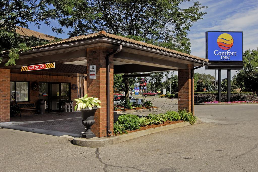 Comfort Inn Simcoe Bagian luar foto