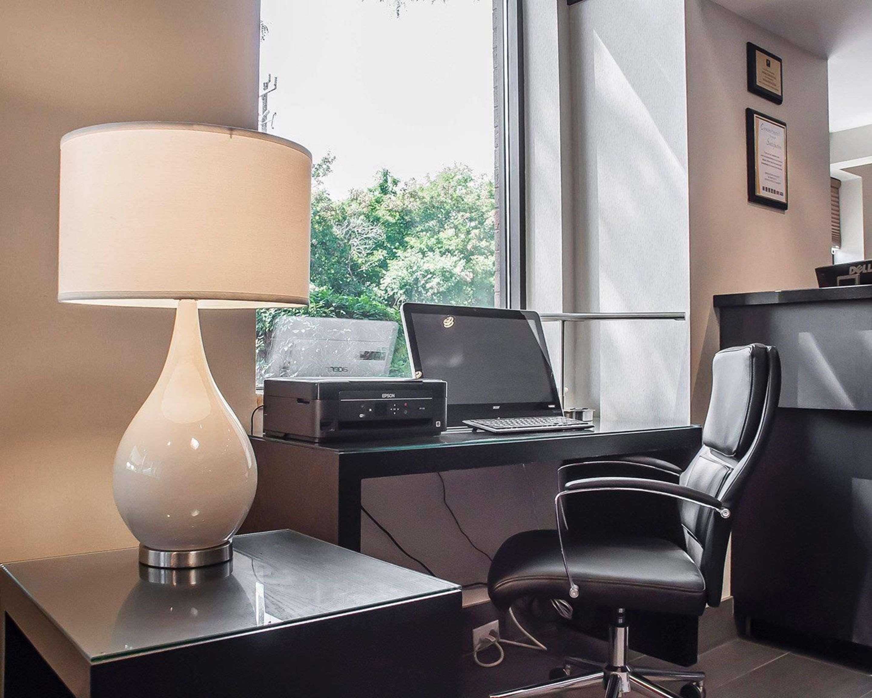 Comfort Inn Simcoe Bagian luar foto
