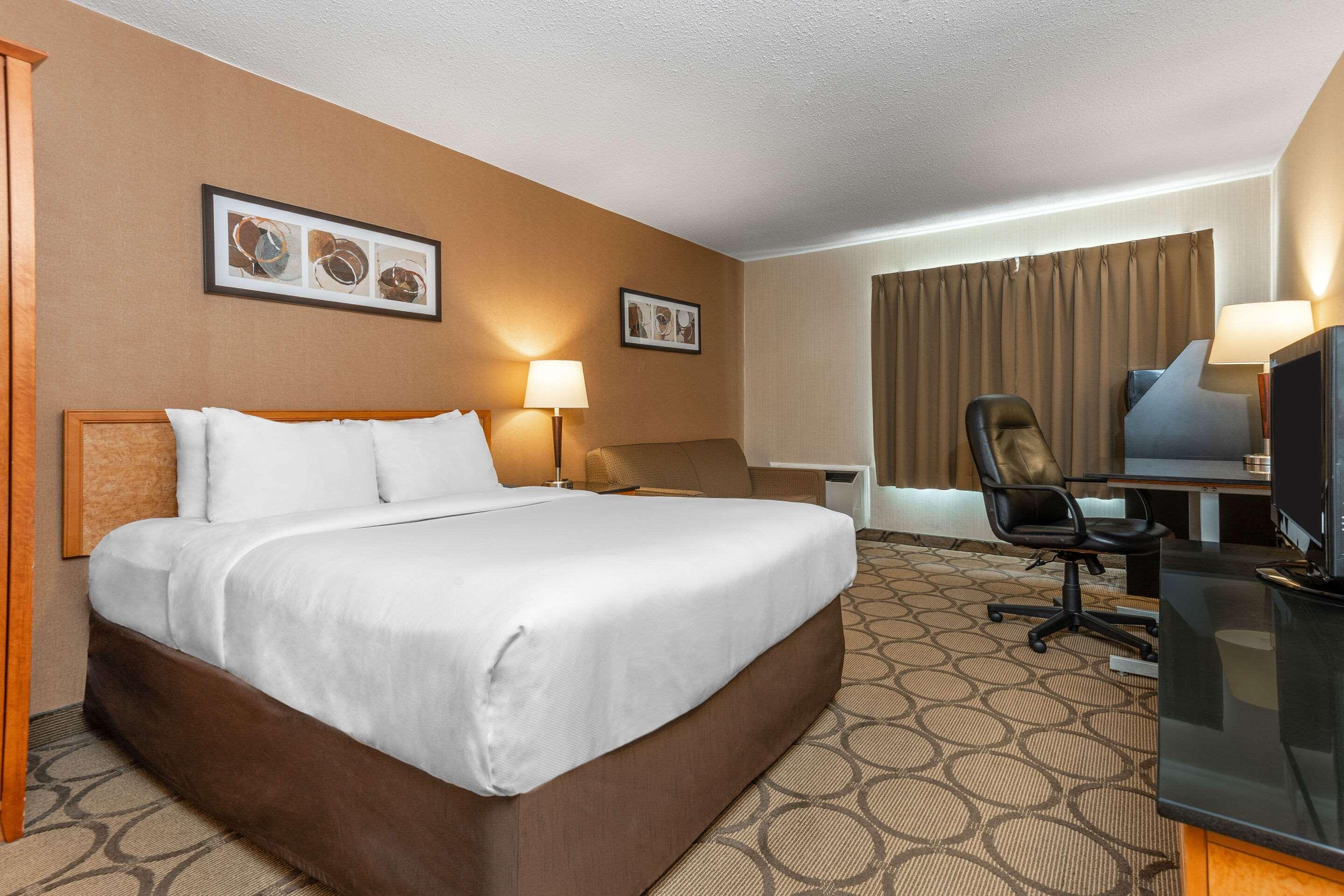 Comfort Inn Simcoe Bagian luar foto