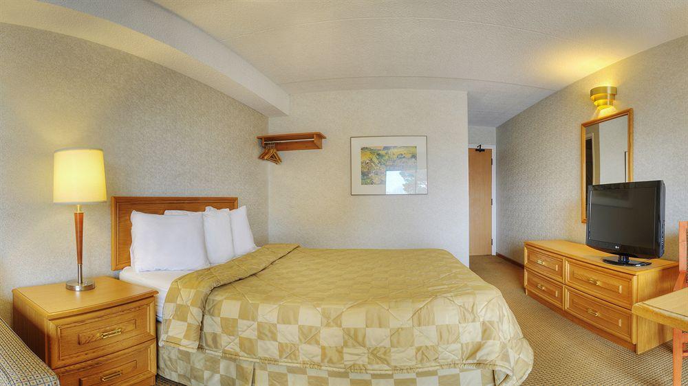 Comfort Inn Simcoe Bagian luar foto