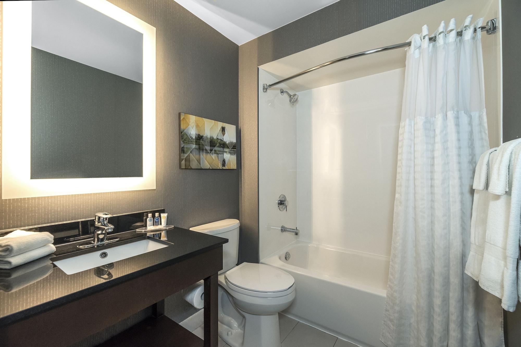 Comfort Inn Simcoe Bagian luar foto