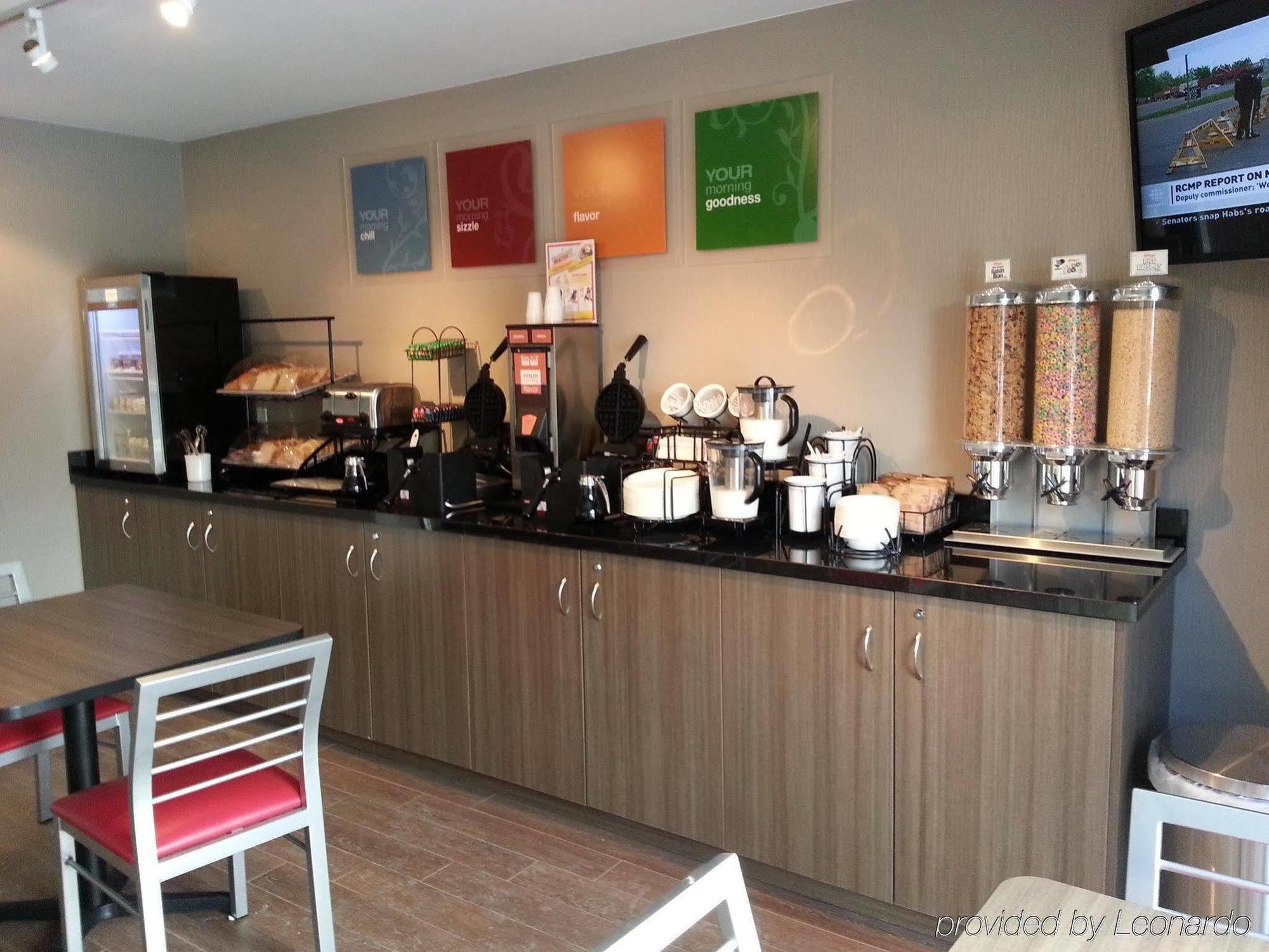 Comfort Inn Simcoe Bagian luar foto